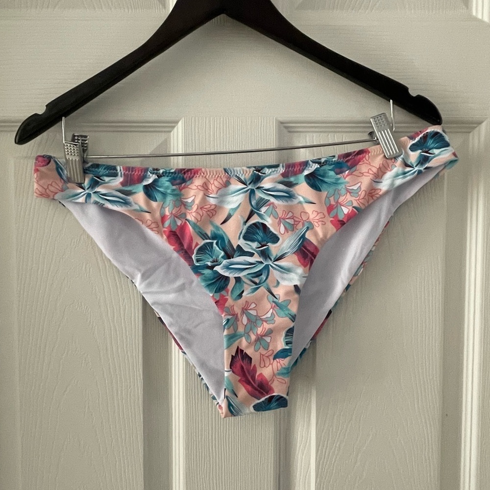 Women’s floral bikini bottom